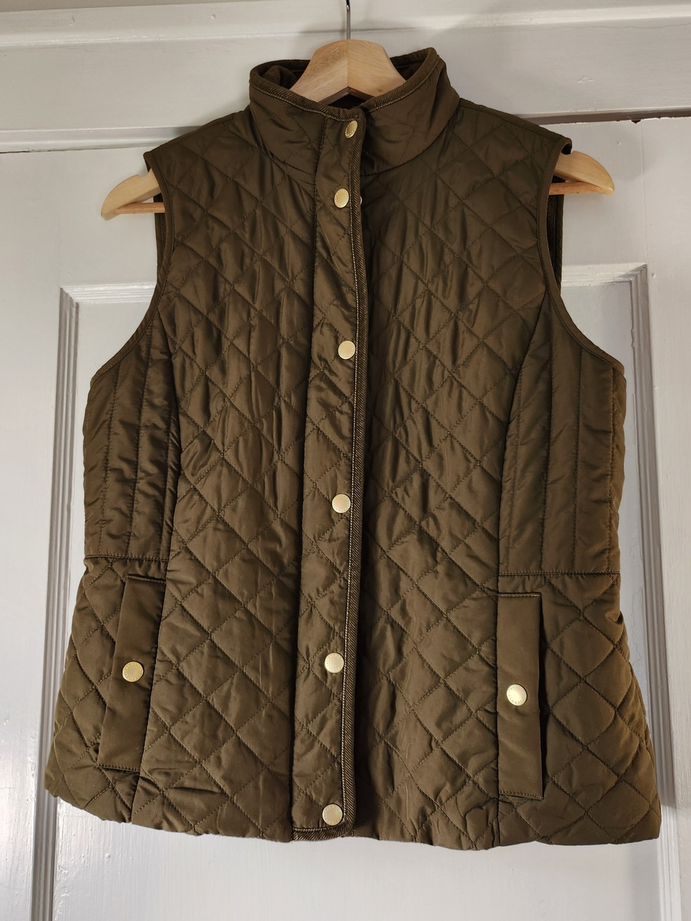 Talbots Small Petite Quilted Vest in Olive Green with Gold Snaps